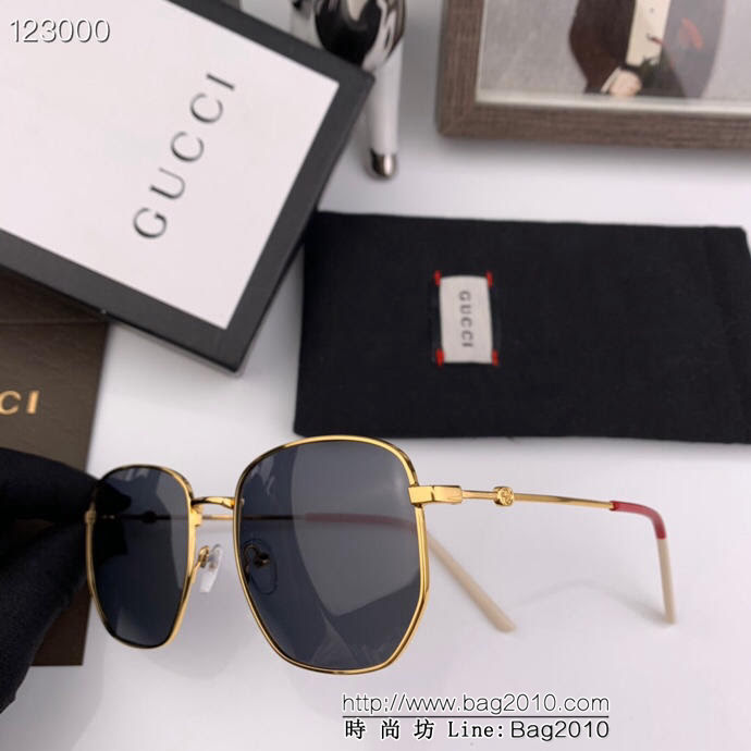 GUCCI古馳 2019新款 古奇小蜜蜂系列 女士情侶款 偏光太陽鏡 8806  lly1247